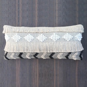 Housse de coussin en coton tissé marocain bohème avec taies d'oreiller décoratives à crochet pour la maison ou l'hôtel - Product Image 2