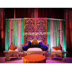 การตกแต่งงานเมห์นดีกลางคืนแบบอาหรับที่น่าทึ่ง การจัดเวทีงานแต่งงานแบบอาหรับสำหรับงานซันจีต เวทีธีมอาหรับสำหรับพิธีเมห์นดีในแคนาดา - Product Image 1