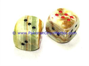 โอนิกซ์ลูกเต๋าที่ทับกระดาษลวดลายความรักที่ซับซ้อนแกะสลักด้วยมือในปากีสถานของขวัญหินที่ไม่ซ้ำกัน - Product Image 5