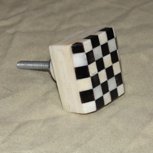 Ensemble de boutons en os indiens faits à la main et écologiques 2 os en résine de bois en laiton avec boutons de poignée de porte de tiroir en nacre prix d'usine - Product Image 2