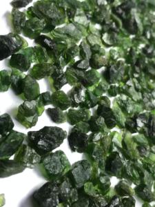 AAA Brute Naturelle Chrome Diopside - Product Image 3