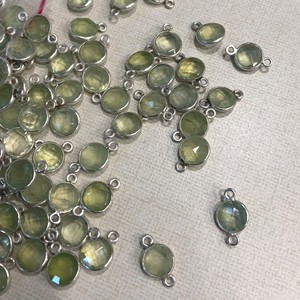 8mm prehnite gemstone round Silver BEZEL Connector สำหรับทำเครื่องประดับในราคาขายส่งจากซัพพลายเออร์ร้านค้าออนไลน์ alibaba อินเดีย - Product Image 1
