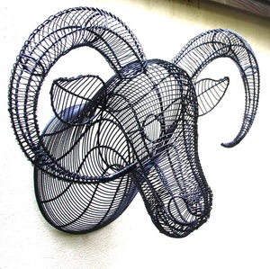 ลวดแกะสลักหัวสัตว์สำหรับตกแต่งบ้านและสวนทำจากโลหะ - Product Image 1