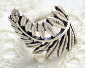 ดอกไม้ใบไม้ห่อโลหะเทพเจ้ากรีกเทพเจ้ากรีกโบราณแหวนกรีก - Product Image 1
