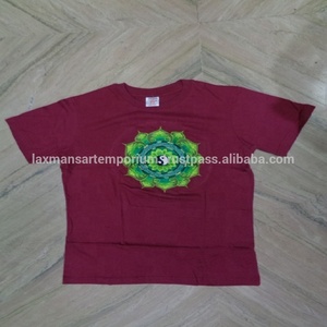 Camisetas Vintage Bordadas a Mano 100% Algodón Diseño Mandala de Diseñador Venta al por Mayor de la India Moda de Manga Corta - Product Image 1