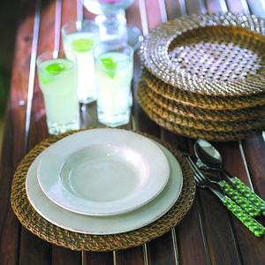 Assiette décorative en rotin tressé à la main, écologique, durable, idéale pour les hôtels, les complexes hôteliers, achat en gros - Product Image 5