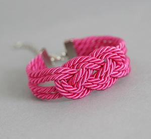 Pulsera Rosa, Pulsera con Nudo Infinito, Pulsera de Cuerda, Hecha a Mano, Mágica - Product Image 1