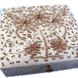 Décoratif à la main boîtes à bijoux - Product Image 1