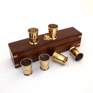 Barre d'ancrage nautique antique en laiton de 1.5 \ "diamètre ensemble de 6 tasses à rhum en verre boîte en bois-cadeaux de nouveauté en alliage de métal - Product Image 3