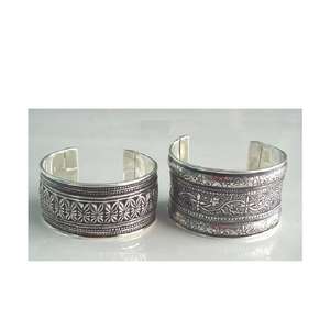 Bracelet en laiton fini argent Antique Design de fleurs Bracelets de bijoux de mode en laiton argenté Bracelets en laiton pour femmes - Product Image 6