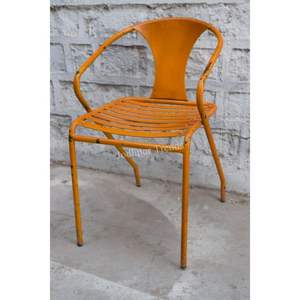 Sillón de hierro de metal industrial y vintage de diseño moderno acabado desgastado blanco para Comedor Cocina sala de estar al aire libre - Product Image 1