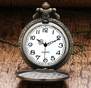 Orologi da Tasca Vintage a Forma di Pesce, Orologio da Tasca Relogio Masculino Relogio De Bolso per Uomo e Donna, Orologio da Infermiere in Bronzo con Vetro, OEM - Product Image 2