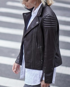 Promo Chaqueta de cuero de moda para mujer, prendas de vestir exteriores de motorista, piel de cordero genuina suave, ropa de moda elegante y cómoda para todas las estaciones - Product Image 2