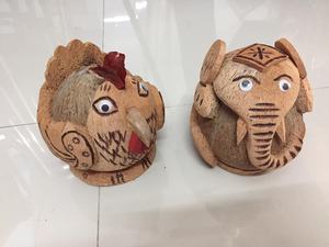 Mono de Coco/ Mono de Cáscara de Coco de Vietnam/ Recuerdo Artesanal de Coco - Product Image 3