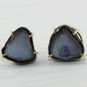 Zeva Jewels Wholesale Suppliers Natural <b>Black</b> Geode Druzy Prong Setting <b>Stud</b> Brass Yellow Gold Plated Push Back <b>Stud</b> <b>Earrings</b> - Product Image 2