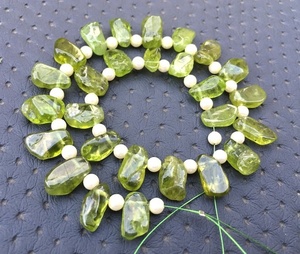 Awesome Quality Top Side <b>Drilled</b> 1 Strand <b>Hand</b> Polished Rough Natural Peridot Gemstone for Jewelry Making Birthstone Beads - Product Image 3