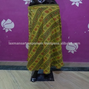 Om mantra – jupe longue imprimée en coton pour femme, vente en gros - Product Image 2