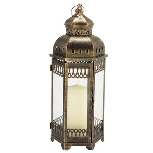 Grossiste de fabricant de lanterne à bougie suspendue en métal de couleur or de qualité supérieure de style royal - Product Image 1
