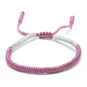 Bracelet nœud porte-bonheur, collection unique faite à la main - Product Image 1