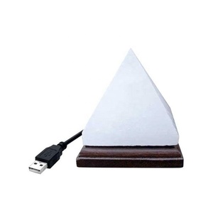 Lámpara de sal USB de pirámide blanca ecológica de alta calidad, artesanía Natural, diseño triangular, Himalaya-Sian Enterprises, técnica tallada - Product Image 1