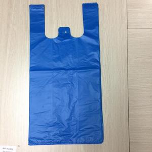 Bolsas de plástico de color liso con asa en Vietnam - Product Image 1