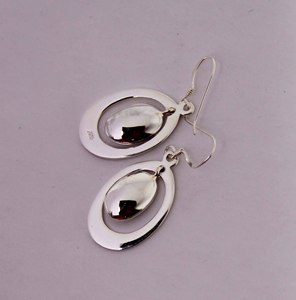 Compra Pendientes colgantes hechos a mano en plata de ley sólida 925 joyería de mujer al por mayor - Product Image 3