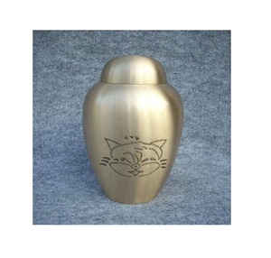 ทองเหลืองที่กำหนดเองสลักโดมด้านบนสัตว์เลี้ยงเผาศพโกศผู้ผลิตผู้ค้าส่งโรงงานขายตรง - Product Image 1