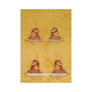 Adornos Navideños Bordados a Mano - Product Image 1