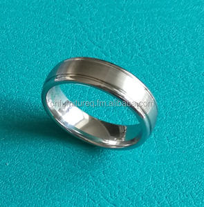 Anillo de Boda de Cromo Cobalto con Acabado Satinado Tipo Pipe Cut de Tagor Jewelry - Product Image 3