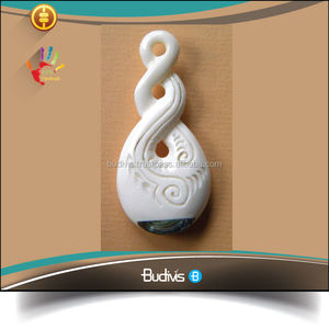 Pendentif en os Bali sculpté à la main, modèle supérieur de 72mm, collier blanc, breloque en coquille, standard et personnalisé, cadeau - Product Image 3