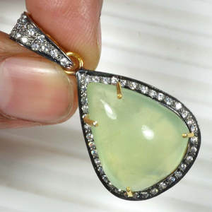 Pendentif en argent sterling massif 925 fait à la main avec diamant CZ serti de pierres précieuses Prynite plaqué or pendentif à breloque fine - Product Image 1