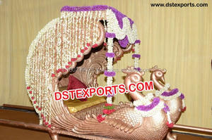 Doli de mariée indienne Palki - Bois traité de luxe décoré de fleurs pour les événements de mariage hindous - Product Image 6