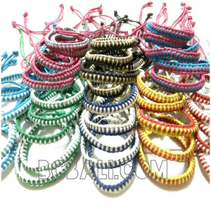 Dây Da Vòng Tay Gai Dầu Nhiều Màu Miễn Phí Vận Chuyển 220 Cái - Product Image 1