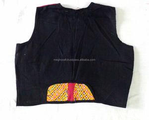 Chaleco Bordado Kutch sin Mangas, Transpirable, Talla Grande, Bordado a Mano en India, Estilo Tribal Gitano Vintage - Product Image 4