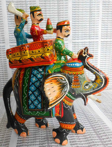 Objet de décoration d'intérieur en bois artisanal-A - Product Image 2