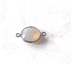 Belle Calcédoine Grise Forme Ronde Noir Rhodium Lunette Bijoux Double Bail Plaqué Or Facettes Vintage Connecteur - Product Image 3