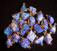 Connecteur de bijoux en agate sucrée sans nickel 22 carats, serti à double boucle sur les deux côtés, forme irrégulière, revêtement Mohit R