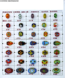 Cuentas de vidrio de estilo antiguo de diseño personalizado para la fabricación de joyas de boutique Cuentas de vidrio de aspecto vintage - Product Image 1