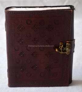 Vente de gros Carnet vintage en cuir gaufré fait main avec fermoir - Product Image 1