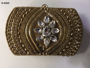 Sacs fourre-tout de soirée faits à la main H4263 pochette en métal dames or argent sacs à main de fête en perles de pierre à la mode pour les achats en ligne - Product Image 2