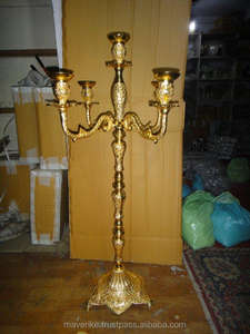 Candelabros de Metal de cristal dorado alto en relieve para Decoración de mesa de boda centros de mesa candelabro de suelo elegante - Product Image 2