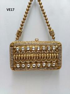 VE16 Pochette carrée en métal doré antique, artisanale, style indien, avec diamants, fermeture éclair et bandoulière - Product Image 2