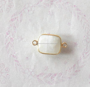 Pierre précieuse de pierre de lune arc-en-ciel blanche avec forme de rectangle plaqué or fabrication de bijoux à la mode résultats son cadeau de connecteur de lunette - Product Image 3