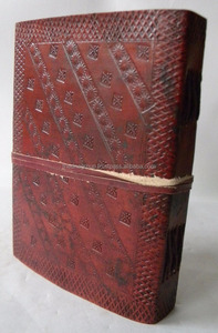 Diario en relieve de cuero indio Cuaderno de cuero vintage genuino hecho a mano con cierre de correa, para oficina y uso profesional - Product Image 3