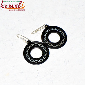 Pendientes de plata de diseño con grabado negro, joyería hecha a mano, indio, geométrico - Product Image 2