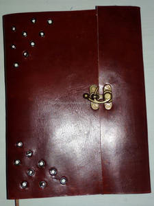 Cuaderno de cuero hecho a mano indio al por mayor con cerradura C Diario de cuero con cerradura de papel hecho a mano vintage - Product Image 6