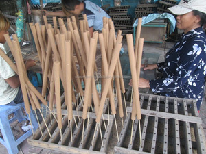 STASA Premium Grands bâtonnets d'encens avec supports pour pratiques spirituelles et diffuseur d'aromathérapie - Product Image 3