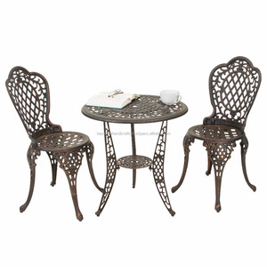 TABLE ET CHAISE EN FER, TABLE ET CHAISE DE JARDIN, TABLE ET CHAISE ANCIENNES - Product Image 1
