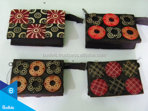 Cartera con carcasa de coco, artículo con el valor de acción de gracias, tallado con nombre - Product Image 6