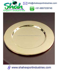 Assiette de service ronde en acier inoxydable doré au design classique, minimaliste, pour la maison et les dîners de mariage - Product Image 6